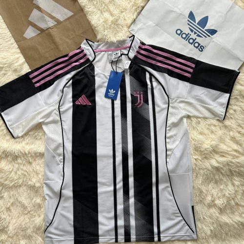 Bộ quần áo bóng đá CLB Juventus